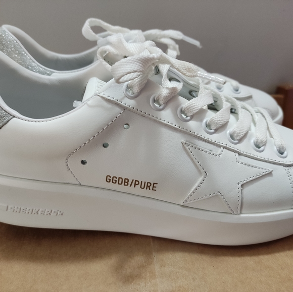 Golden Goose - Picture 2 of 8